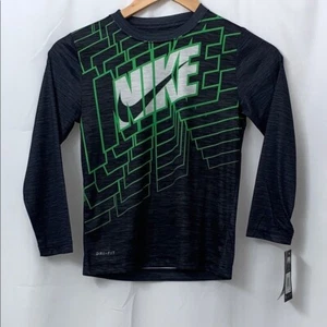 Boys Nike Dri-Fit Long Sleeve T-Shirt Size 7 NEW WITH TAGS - Picture 1 of 8