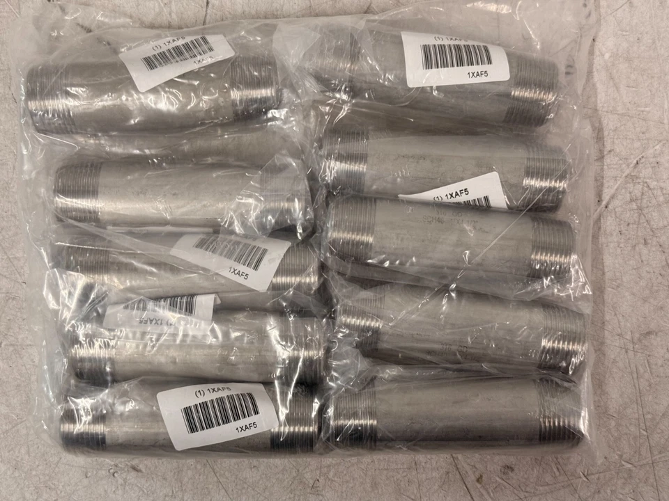 10 Nipples: 316 Stainless Steel, 1" x 4-1/2" Overall Lg, Threaded on Both Sides - Image 1 of 4