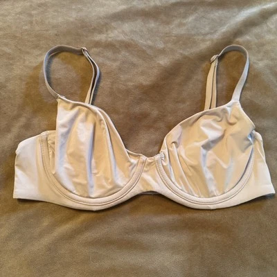 Victoria’s Secret Bra Size 34C Tan Color No Padding Has Wire - Image 1 of 4