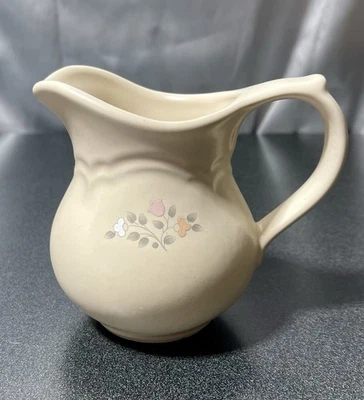 PFALTZGRAFF ORIGINAL REMEMBRANCE PATTERN CREAMER 4 1/2"  - RETIRED PATTERN - Image 1 of 4