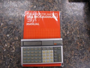 Texas Instruments TI-66 programmierbarer elektronischer Taschenrechner mit Handbuch - funktioniert - Bild 1 von 7