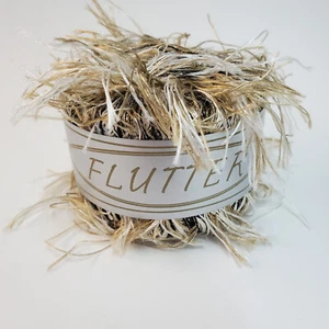 1 Ball of Flutter Yarn: Farbe 55, Partie 1938 - Picture 1 of 6