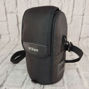 Nikon CL-M1 Soft Nylon Lens Case With Shoulder Strap 80-400mm f/4.5-5.6 D ED VR - Picture 1 of 10