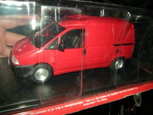 1:24 Hachette Citroen Jumpy rojo/rojo en muy buen estado - Imagen 1 de 1