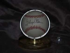 Giants Expos Felipe Alou Signed Official Major League Baseball - Picture 1 of 1