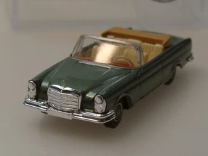 Brekina Mercedes 280 SE Cabrio, offen, grün-met. - 21000 - 1:87 - Picture 1 of 5