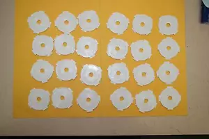 JUKE BOX large centre hole record adapters 20 plastic inserts JUKEBOX - Picture 1 of 4
