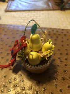 Kurt S. Adler BASKET OF pairs Mini Xmas ORNAMENT Vintage - Picture 1 of 3