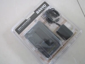 Sanyo M1119 Handheld Cassette Voice Recorder/player - Picture 1 of 2