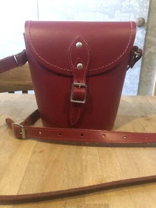 ZATCHEL Small handbag/ satchel In Red leather And buckle Fastener In Unused Cond - Picture 1 of 3