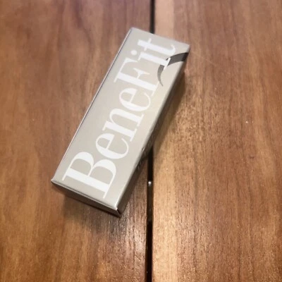 Lápiz labial Benefit Tutti Frutti  Foto 1 de 3