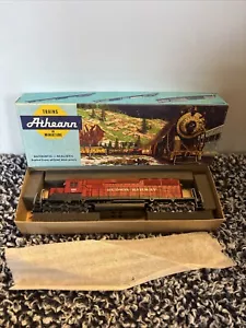 Athearn 4400 SD40-2 HO Scale Powered Dynamic Brakes Hudson Railway - Picture 1 of 11