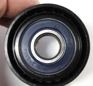 Umlenkrolle Führungsrolle Original Mercedes Benz A6422002370 OM642 W204 W164 - Picture 1 of 5