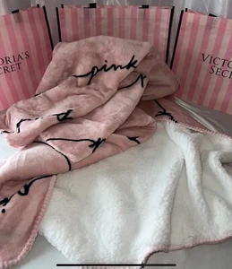 Victoria's Secret PINK Decke Sherpa gefüttert super weich Logo Schriftzug Plüsch Neu mit Etikett 🩷🎁 - Bild 1 von 4