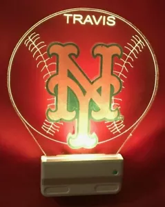 Enchufe LED personalizado luz nocturna de los Mets de Nueva York MLB, sensor de atardecer a amanecer - Imagen 1 de 12