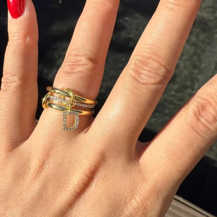 Two Tone Connected Ring 925 Sterling Silver Linked Interconnected Band Ring - Image 1 of 4