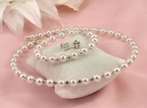 WHITE FAUX PEARL & RHINESTONE CRYSTAL CHOKER NECKLACE, EARRINGS & BRACELET SET - Picture 1 of 1