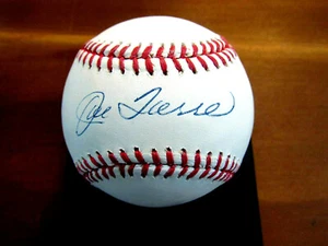 JOE TORRE 4 X WSC NEW YORK YANKEES HOF MANAGER SIGNED AUTO BASEBALL JSA GEM - Picture 1 of 3