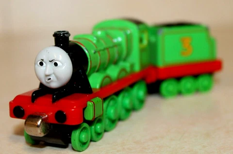 Thomas &Friends HENRY & ELEPHANT Take Along Diecast TRAIN Play Scene ANGRY FACE Cover