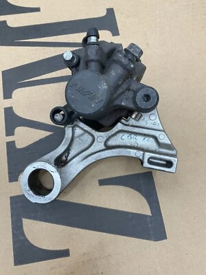 2007 - 2012 HONDA CBR 600 RR OEM ЗАДНИЙ ТОРМОЗ СУППОРТ W КРОНШТЕЙН КРЕПЛЕНИЯ - Изображение 1 из 4