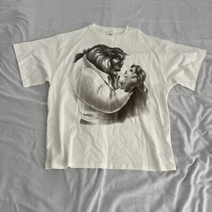 Disney Beauty And The Beast T-shirt - Picture 1 of 4