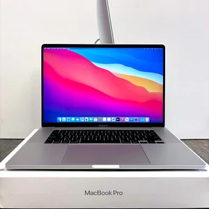 Apple MacBook Pro 16 pouces 2,3 GHz 8 cœurs i9 16 Go SSD 1 To 2019/2020 A2141 5500 M - Photo 1/15