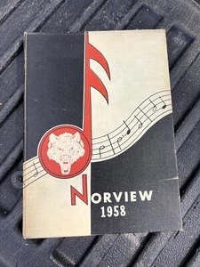 Anuario de escuela secundaria Norview Class of 1958 Norwayne Creston Ohio - Imagen 1 de 18
