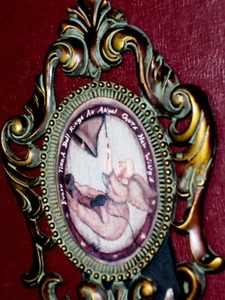 Brass Golden Dark Tone Frame Leaves Floral Art Nouveau Style Antique Vintage - Picture 1 of 10