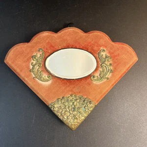 Antike Wand Taschenvase Spiegel viktorianisch Gold Messing gewellter Fächer mit Bürste 11" - Bild 1 von 11