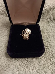 Stunning Double Flower Diamond Ring In 14 Kt White Gold - Picture 1 of 9