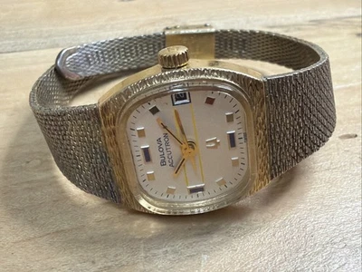 Vintage Bulova Accutron Ladies Date N2 23mm Not Working C749 - Image 1 of 4