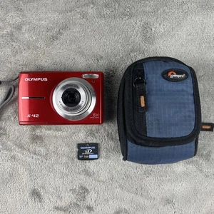 Olympus X-42 rot 12 MP 5X optischer Zoom integrierter Blitz Handgerät getestet - Bild 1 von 12