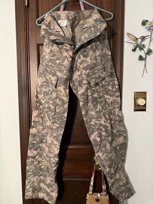 US Military Camo Pixalated Pants Sz Men's Extra Small 8415-01-548-4581 - Image 1 of 4