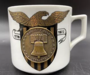 BICENTENARIO MONETA TAZZA CAFFÈ LIBERTY BELL 1776-1976 Royal Gorge Casket Co - Foto 1 di 6