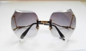 BNWOT Vintage 1970's Gradient Grey Frameless Bevelled Lens Sunglasses Deadstock - Picture 1 of 6