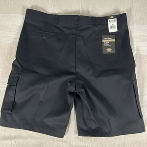 New Dickies Mens Size 50 Black 13” Work Shorts Loose Fit Multi-use Pockets NWT - Picture 1 of 4