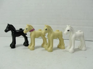 Lego Friends Pony Lote de 4 Minifiguras Animales - Imagen 1 de 1
