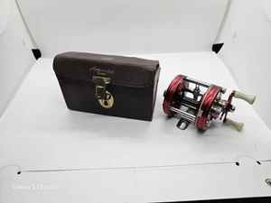 Vintage Abu Garcia 5000 3 Screw With Case - Imagen 1 de 11