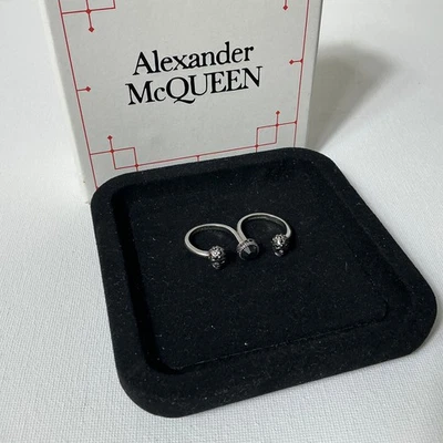 Anillo Calavera Alexander McQueen Plata Ajustable 2 Dedos Foto 1 de 3