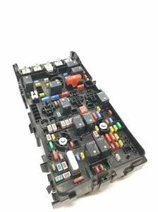 2019 JEEP CHEROKEE CHASSIS BRAIN BOX OEM POWER SUPPLY DISTRIBUTION 2.0 - Picture 1 of 8