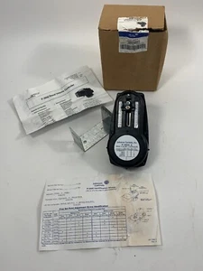 Johnson Controls P-3800-2 Reset Volume Controller  - Picture 1 of 6