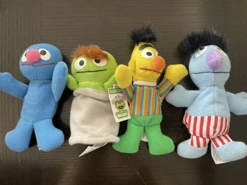 Sesame Street Mini Beans Lot Bert, Henry Monster, Oscar the Grouch, Grover Cover