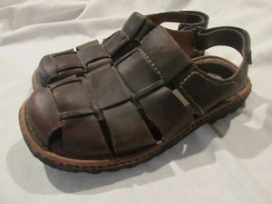 Sandali da pescatore uomo Rockport in pelle marrone 9,5 con cinturino tacco - Foto 1 di 7