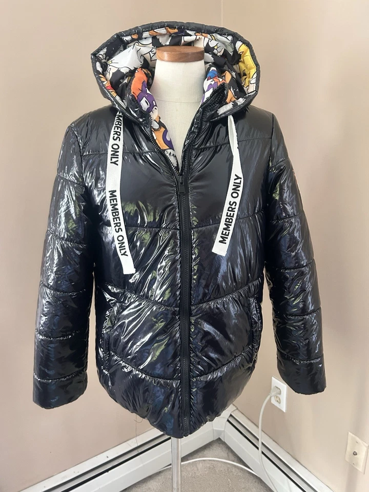 Chaqueta acolchada Nickelodeon X Members Only Rugrats negra brillante talla L nailon brillante Foto 1 de 4