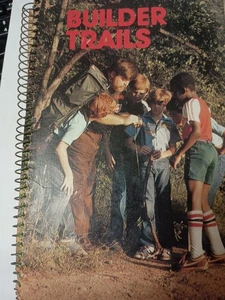 Builder Trails by the Christian Service Brigade (1982 Spiral-Bound) V2 - Foto 1 di 1