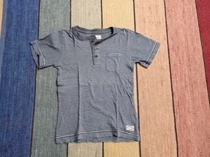 Blau-weiß gestreiftes T-Shirt Gr. 122/128 von H&M Henleyshirt - Bild 1 von 1