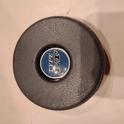 Chevrolet Camaro 1976 tipo LT botón de bocina para volante (4 radios) Foto 1 de 4