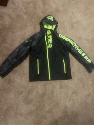 Superdry Sport Japan Edition Windbreaker Hooded Jacket. Women’s 2XL - Image 1 of 4