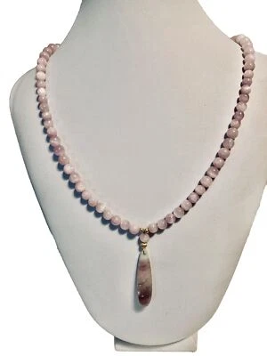 Collar y colgante de cuentas de oro de 14kt y kuncita Foto 1 de 2