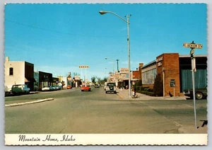 Street View Mountain Home Idaho Shell Gas Station Chrome c1970 4x6 Postcard - Picture 1 of 2